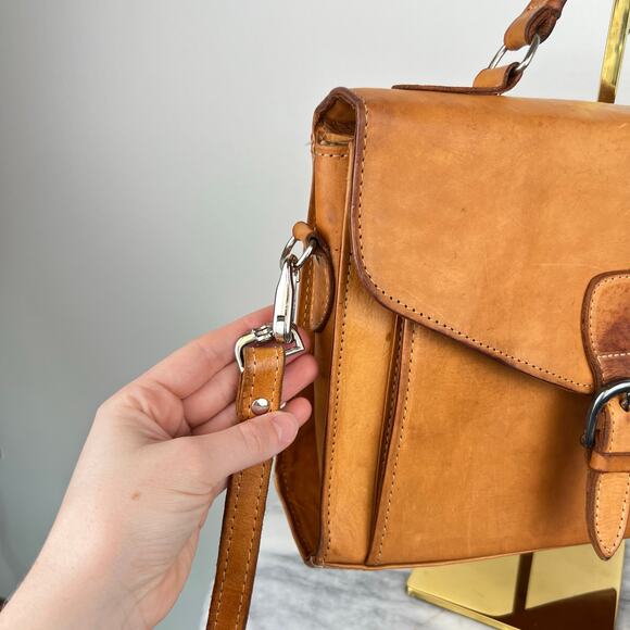 Vintage FORCE TEN Classic Tan Saddle Genuine Leather Satchel Crossbody Bag Purse - Picture 8 of 16